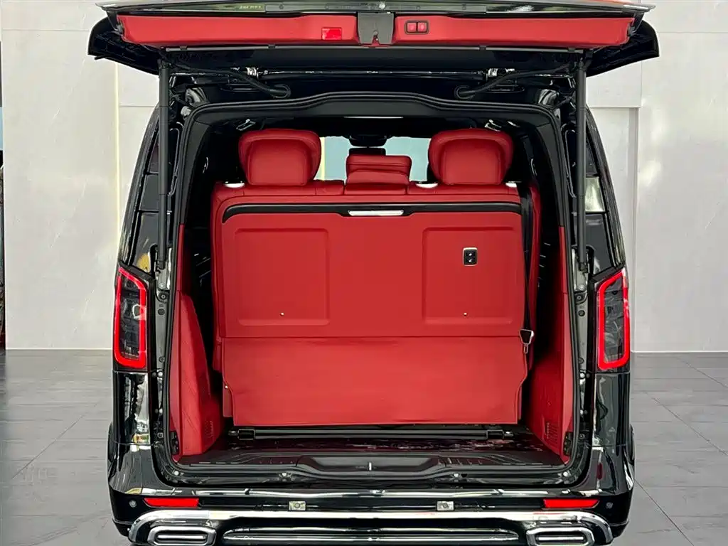Mercedes-Benz Vito 2023 — фото 12