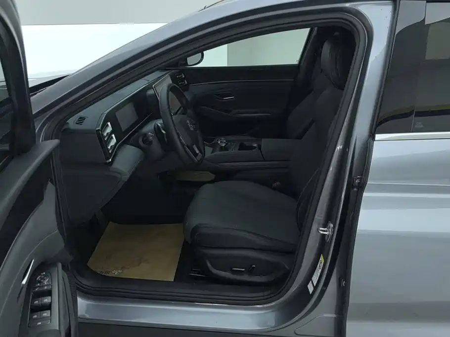 BYD Qin L 2025 — фото 9