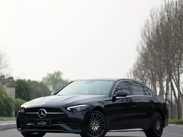 Mercedes-Benz C-Class 2024