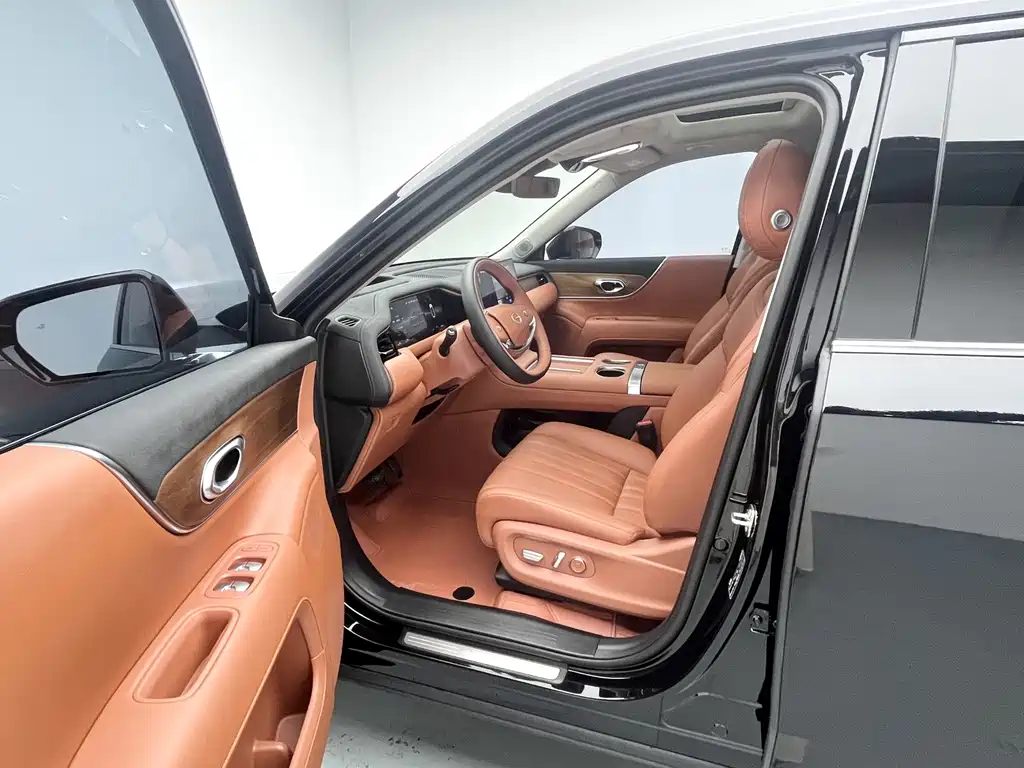 GAC Trumpchi S9 2025 — фото 15