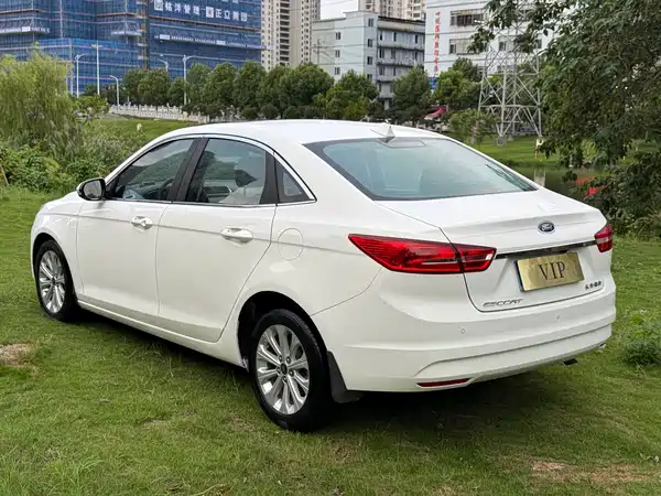 Ford Escort 2017