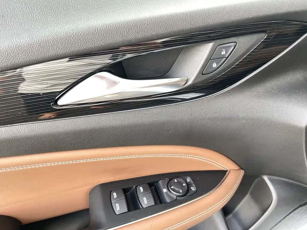 Buick Regal 2020 — фото 20