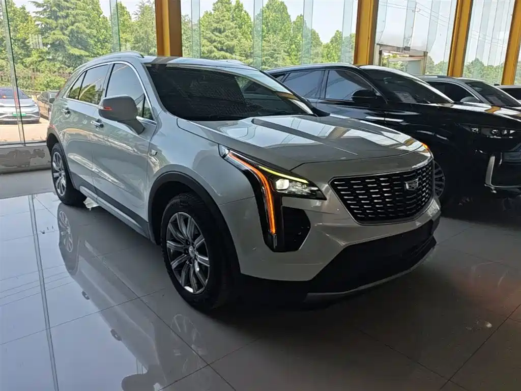 Cadillac XT4 2019 — фото 4