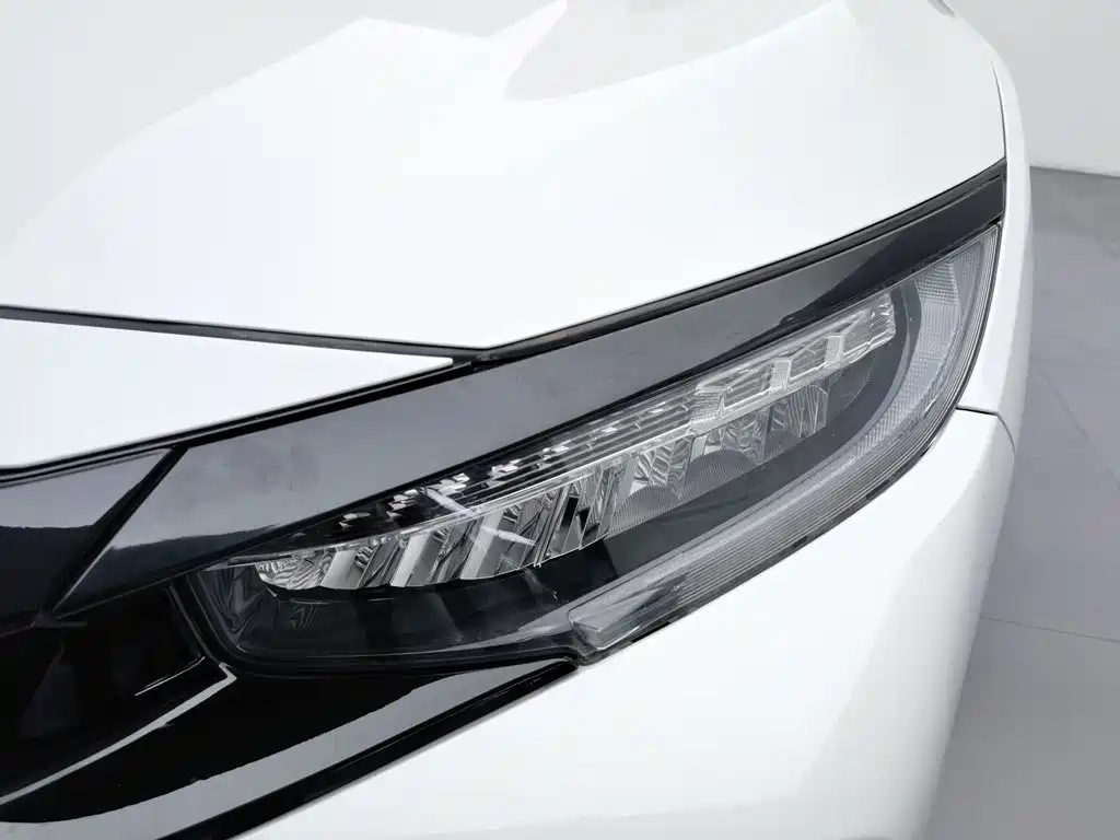 Honda Civic 2021 — фото 7