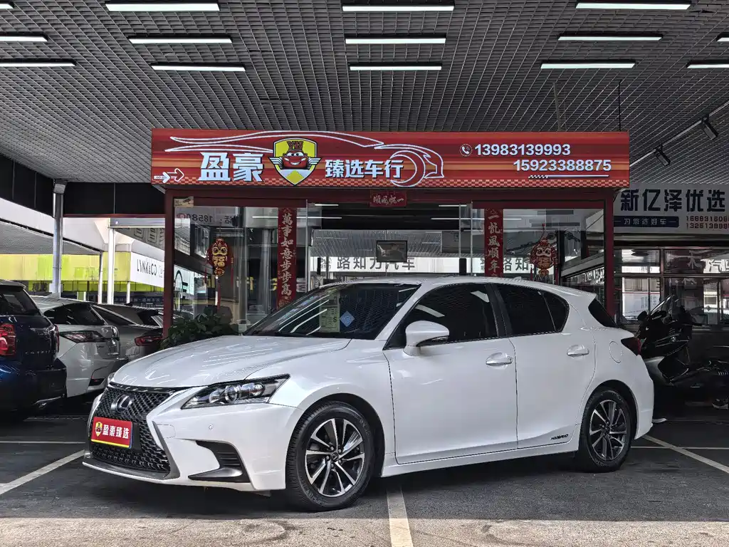 Lexus CT 2018