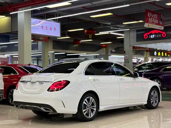 Mercedes-Benz C-Class 2021