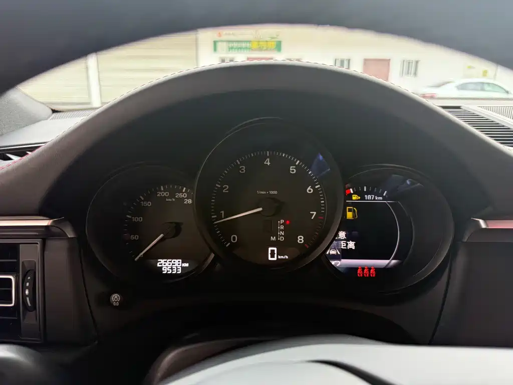 Porsche Macan 2024
