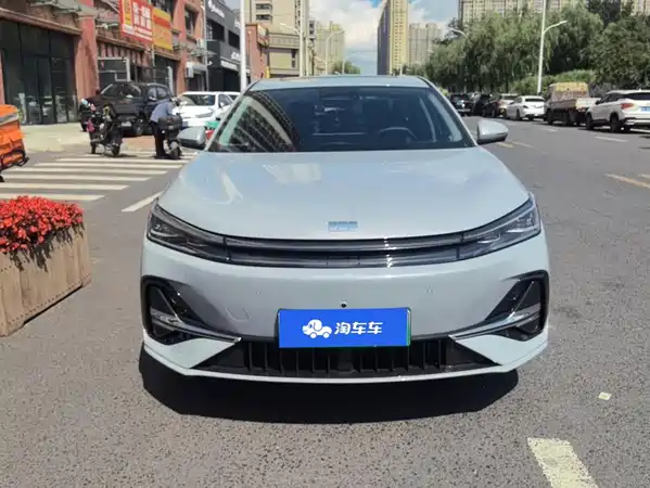 Geely Galaxy A7 EM 2025