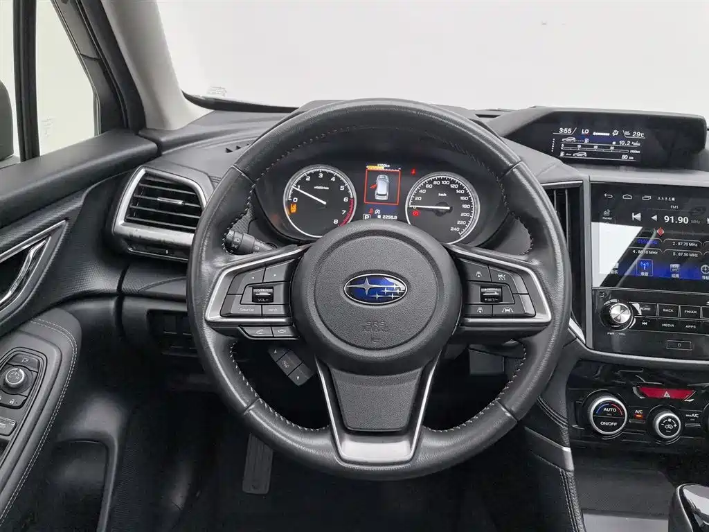 Subaru Forester 2020 — фото 11