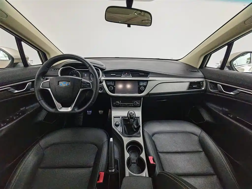 Geely Emgrand GS 2017 — фото 5