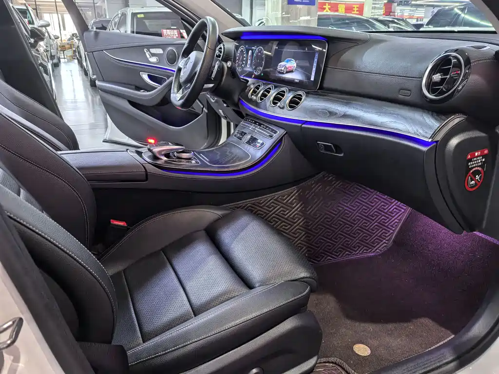 Mercedes-Benz E-Class 2019 — фото 10