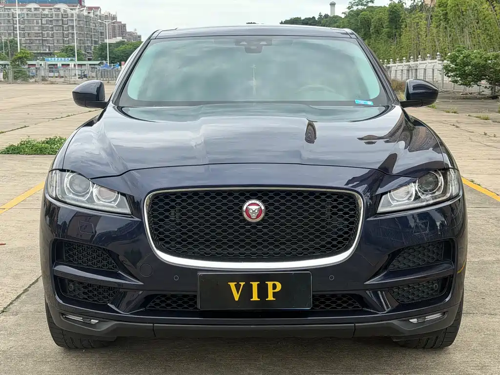 Jaguar F-PACE 2018 — фото 2