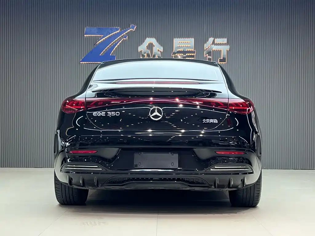 Mercedes-Benz EQE 2024