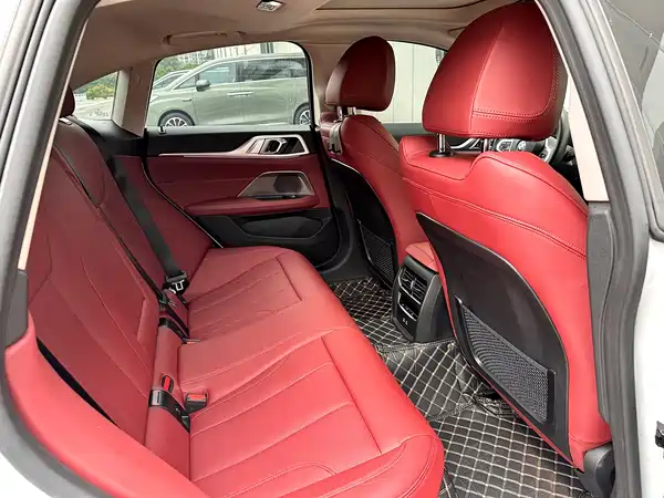 BMW i4 2023