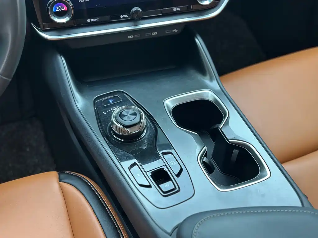 Lexus RZ 2023 — фото 13