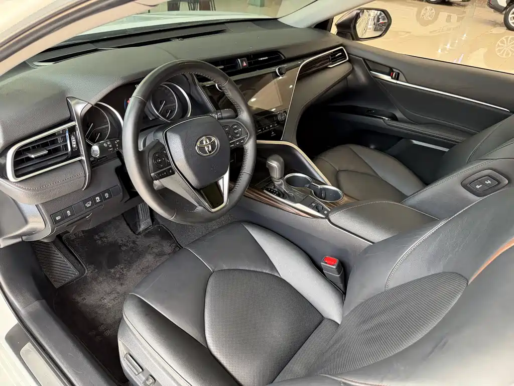 Toyota Camry 2020