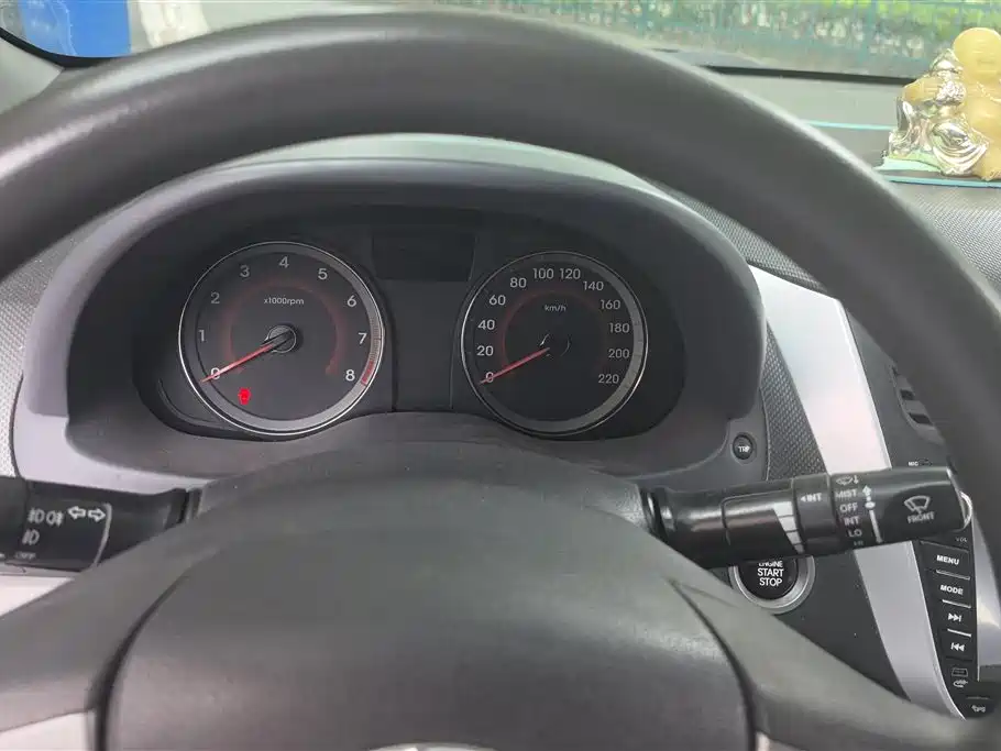Hyundai Verna 2015 — фото 14