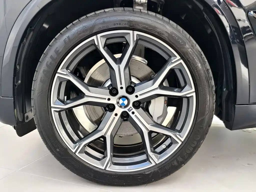 BMW X5 2026 — фото 17