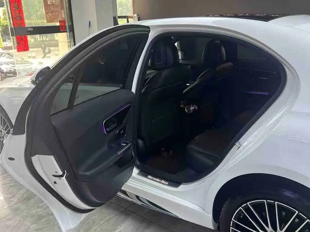 Mercedes-Benz C-Class 2022