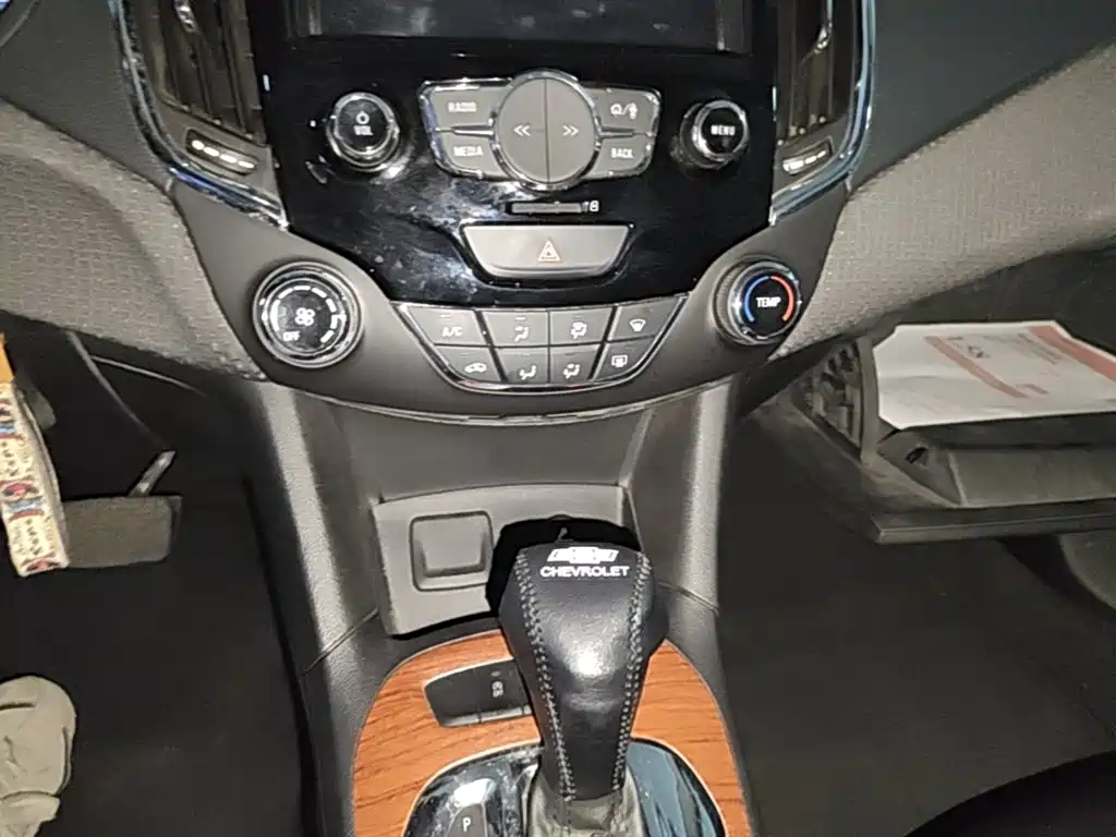 Chevrolet Cruze 2015 — фото 13