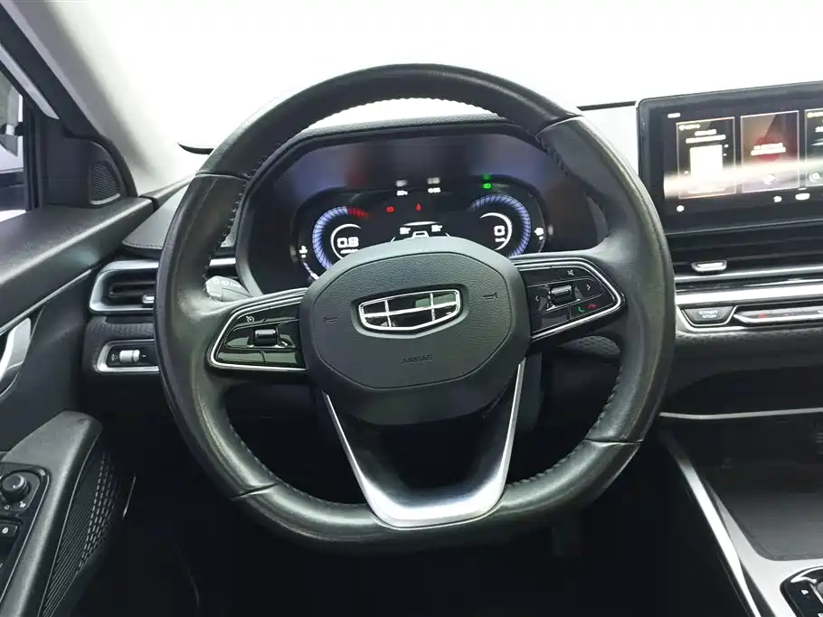 Geely Emgrand 2021 — фото 15