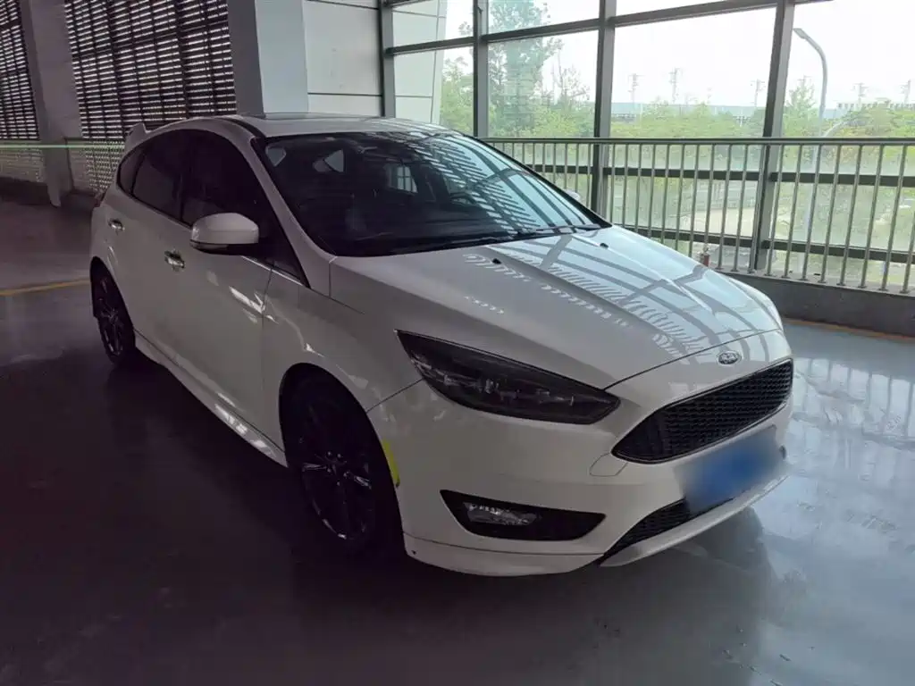 Ford Focus 2016 — фото 4