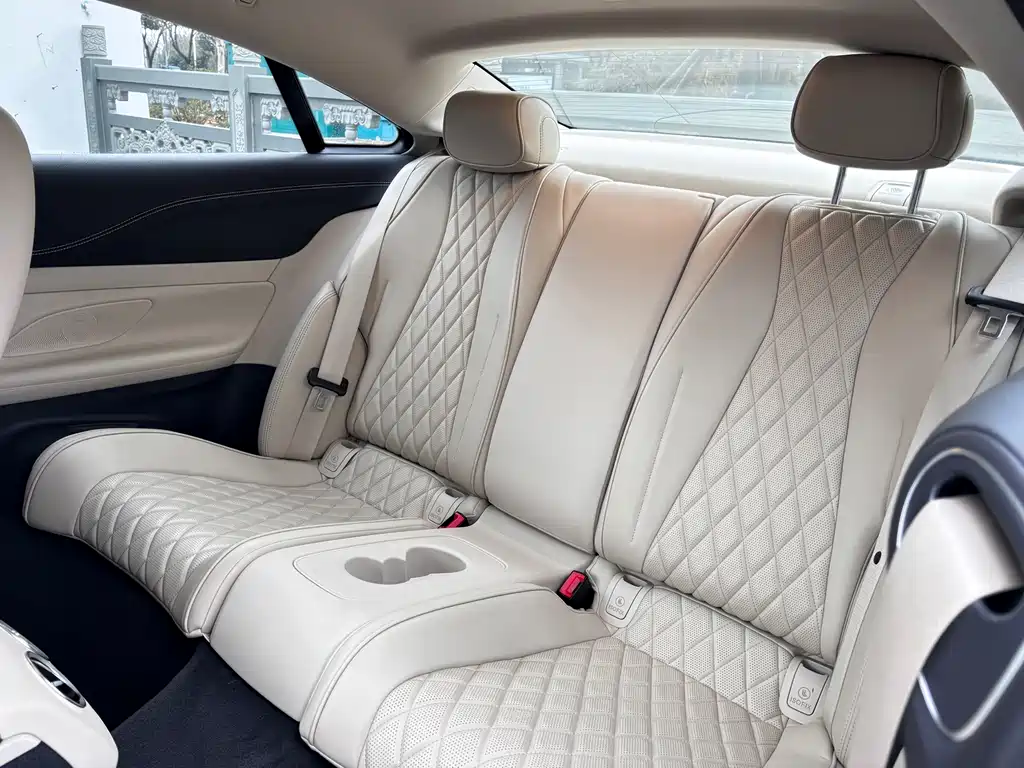 Mercedes-Benz E-Class 2021 — фото 12