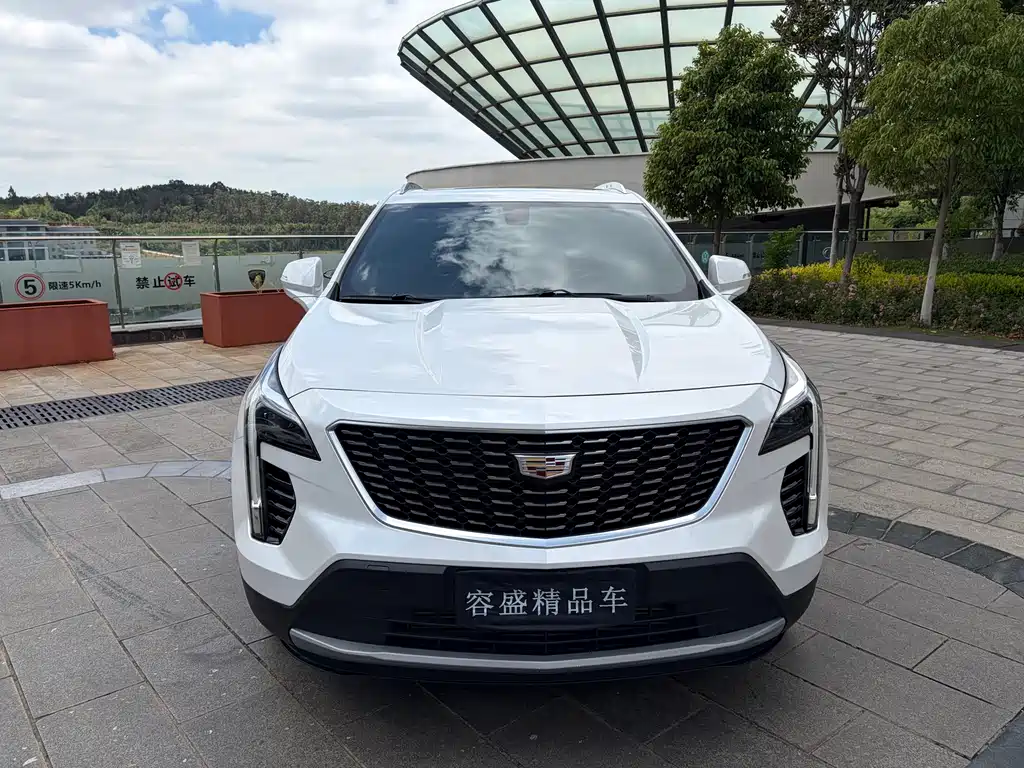 Cadillac XT4 2019 — фото 2