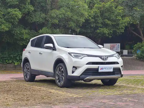 Toyota RAV4 2017