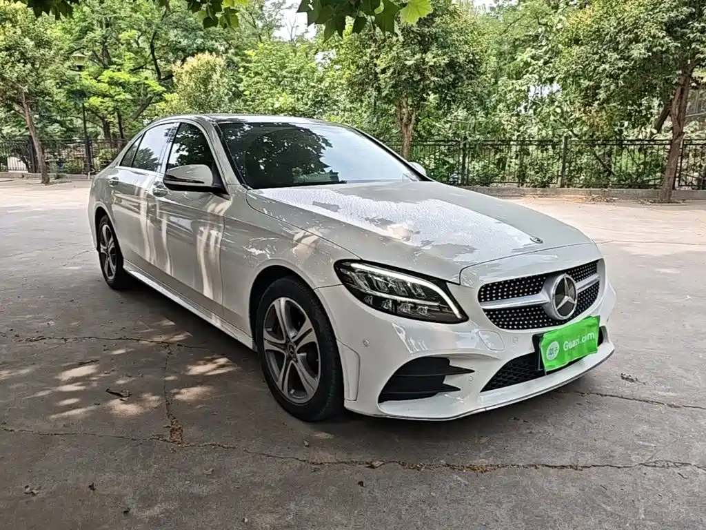 Mercedes-Benz C-Class 2021