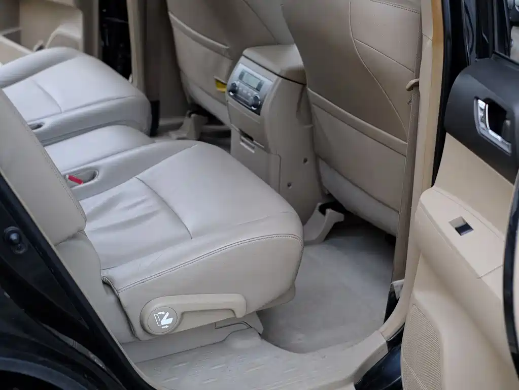 Toyota Highlander 2010 — фото 48
