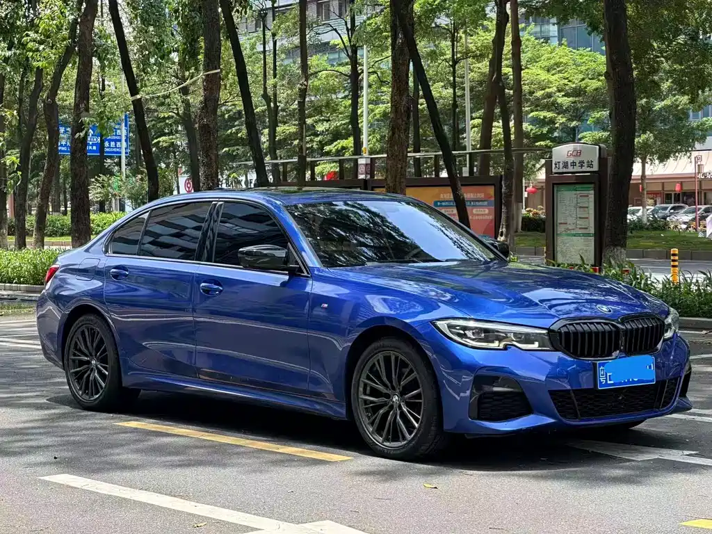 BMW 3 Series 2019 — фото 1