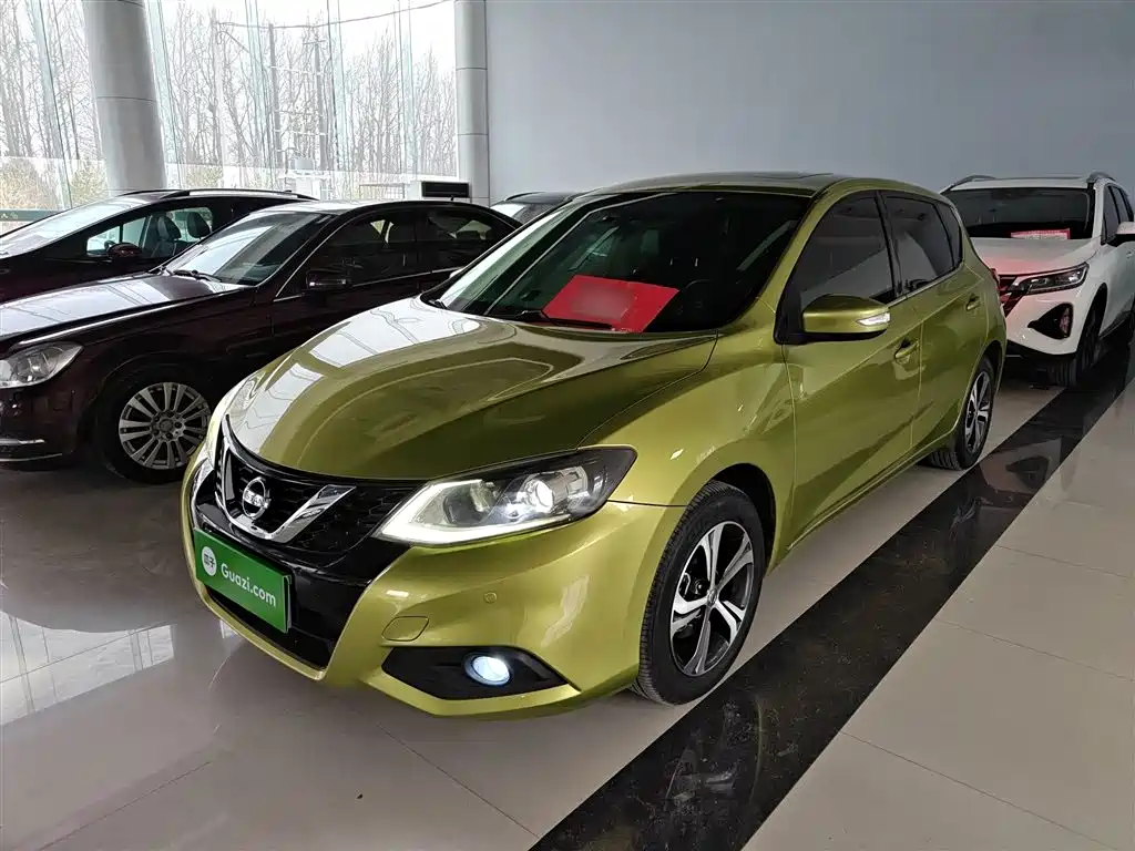 Nissan Tiida 2017 — фото 1