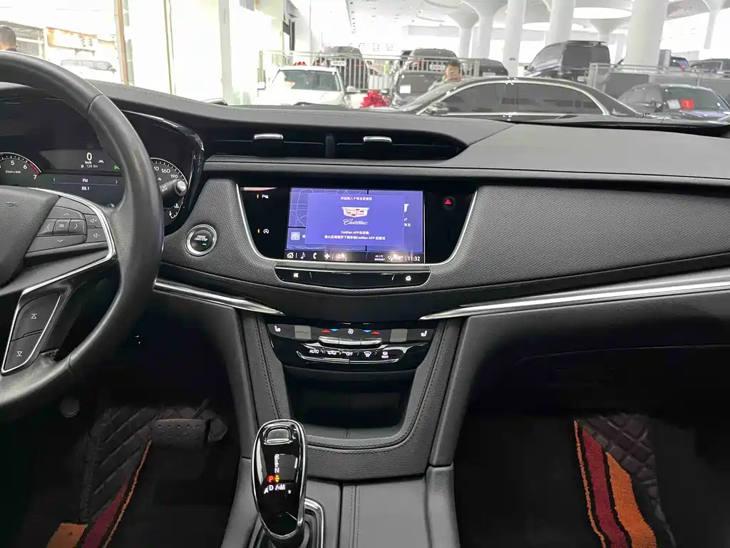 Cadillac XT5 2022 — фото 21