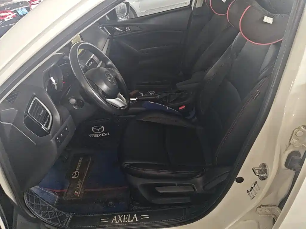 Mazda 3 Axela 2016 — фото 11
