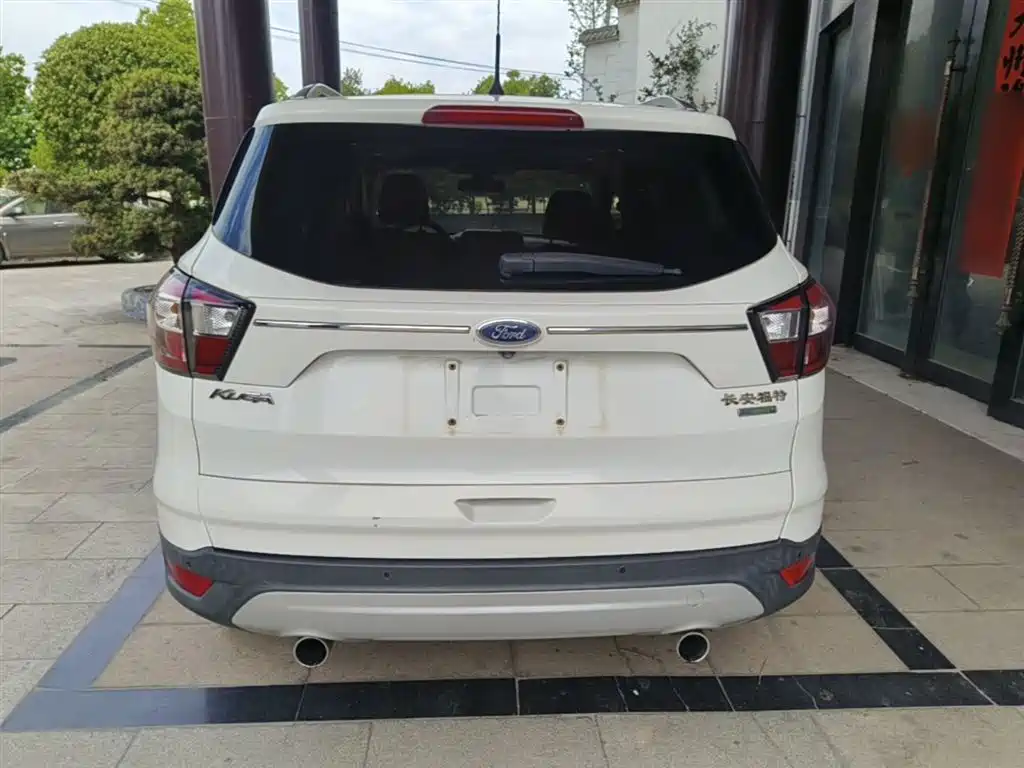 Ford Kuga 2016 — фото 6
