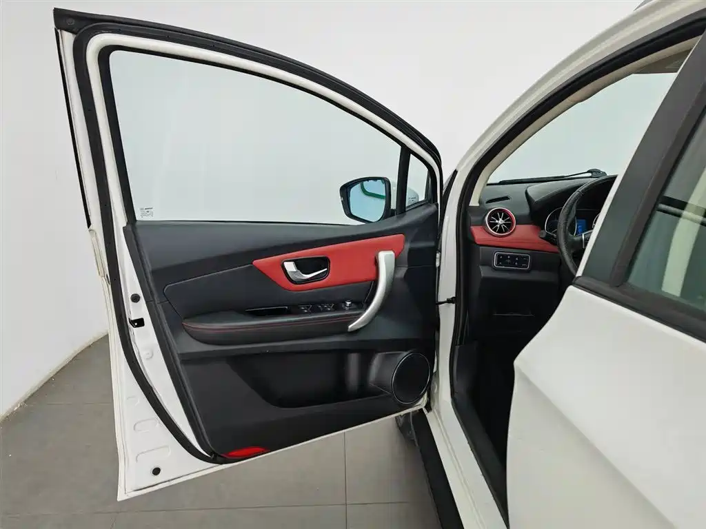 Haval H1 2015 — фото 8