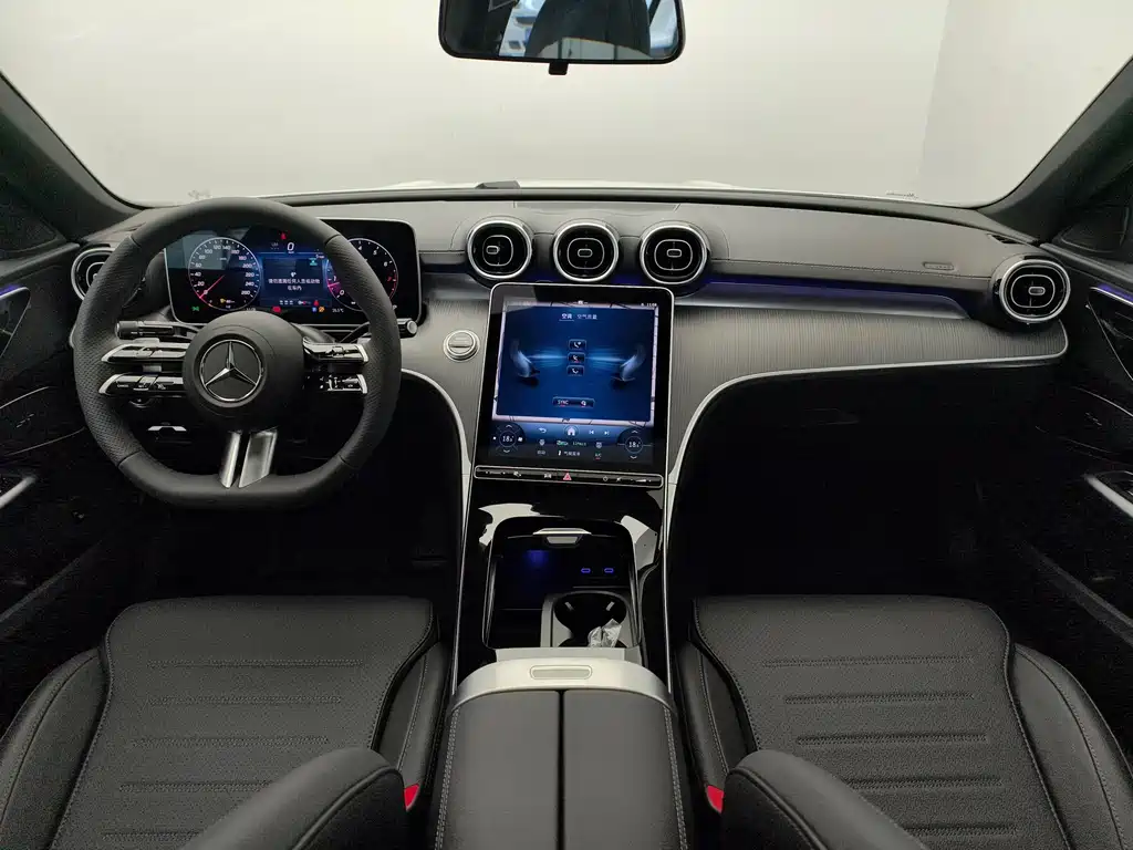 Mercedes-Benz C-Class 2026 — фото 14