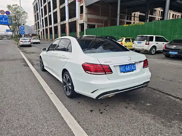 Mercedes-Benz E-Class 2015