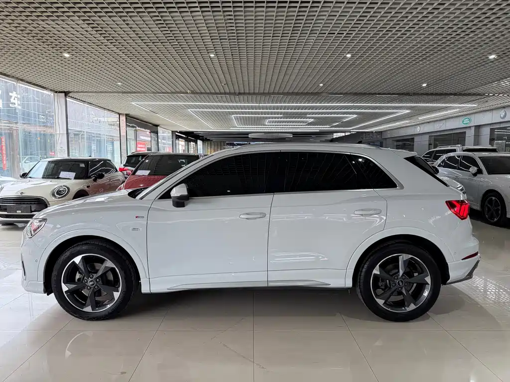 Audi Q3 2023