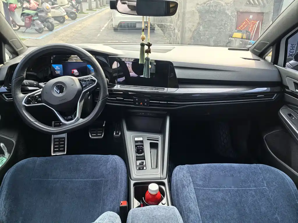Volkswagen Golf 2023