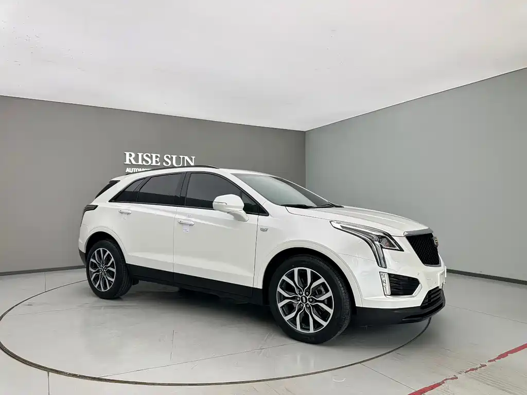 Cadillac XT5 2023 — фото 3