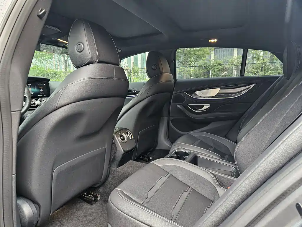 Mercedes-Benz AMG GT 2024