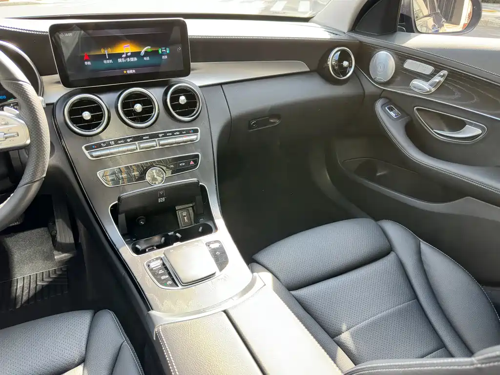 Mercedes-Benz C-Class 2021 — фото 16