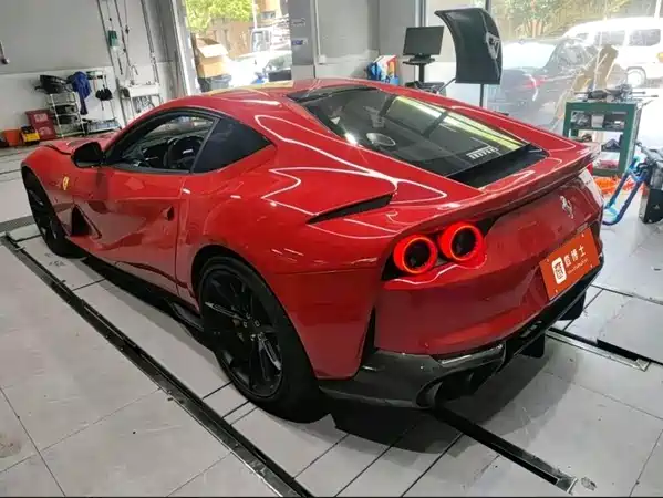 Ferrari 812 2019