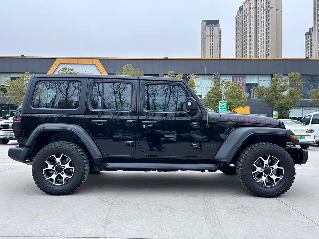 Jeep Wrangler 2022 — фото 9