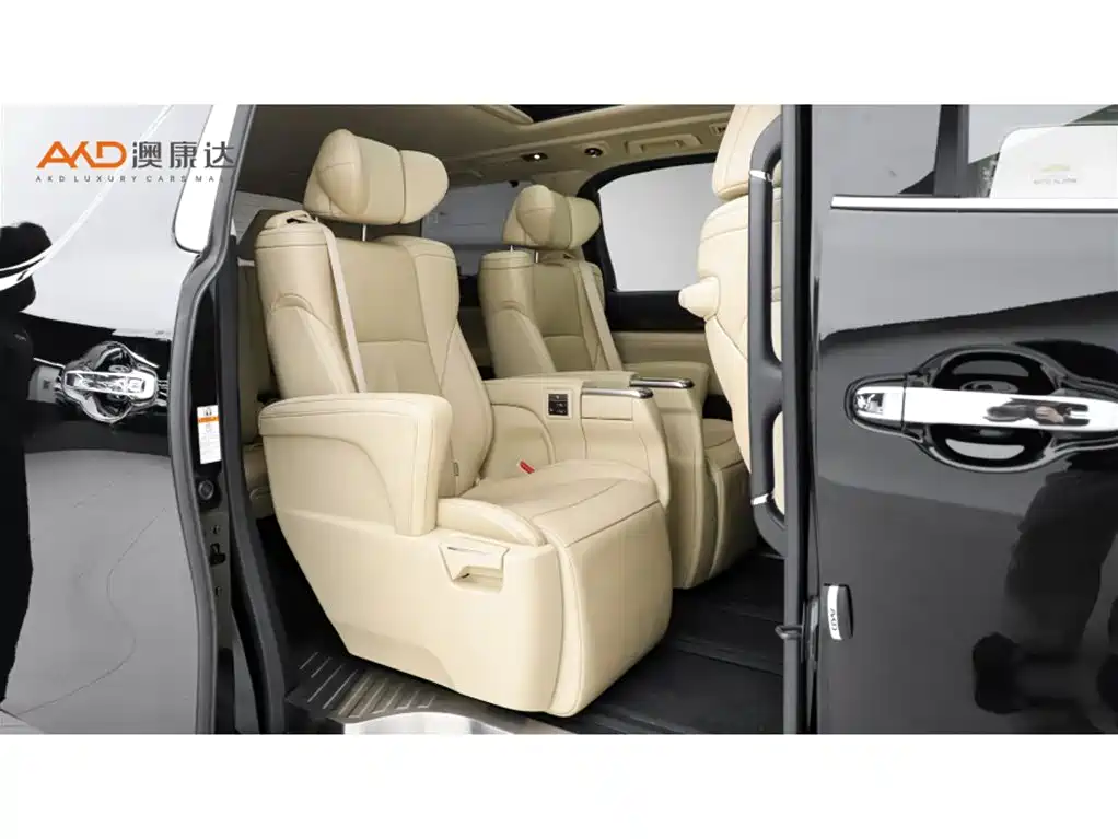 Toyota Alphard 2021 — фото 8