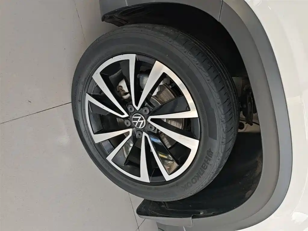 Volkswagen Tharu 2021 — фото 23