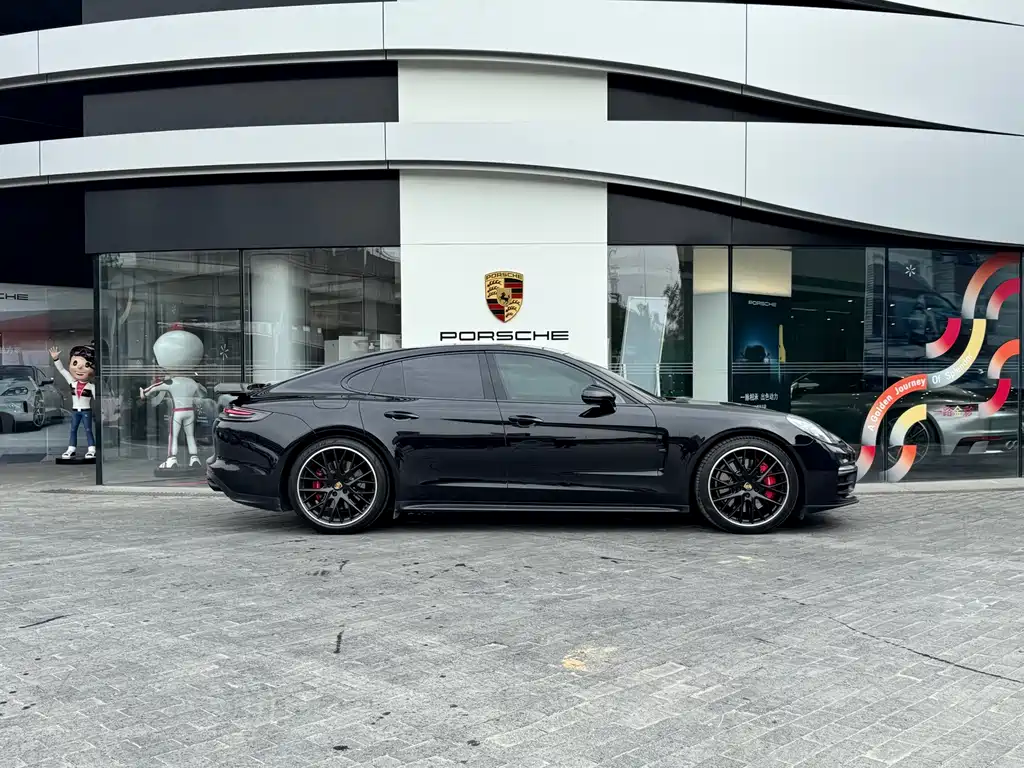 Porsche Panamera 2019 — фото 5