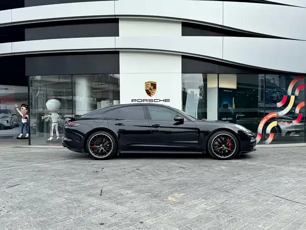 Porsche Panamera 2019